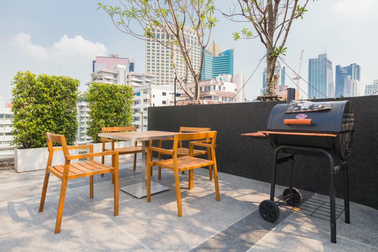 Sukhumvit Asok Modern Suite Bangkok Exteriör bild