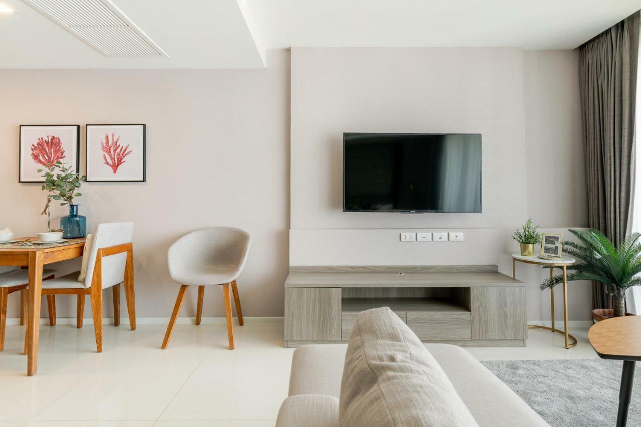 Sukhumvit Asok Modern Suite Bangkok Exteriör bild